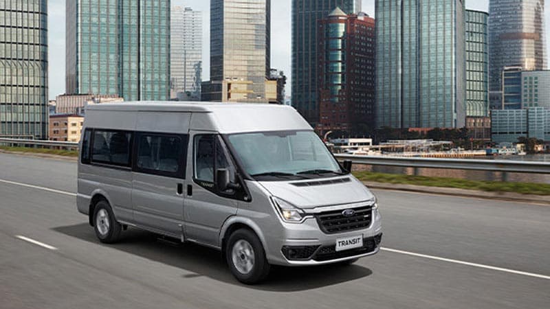 Ngoại thất Ford Transit 1